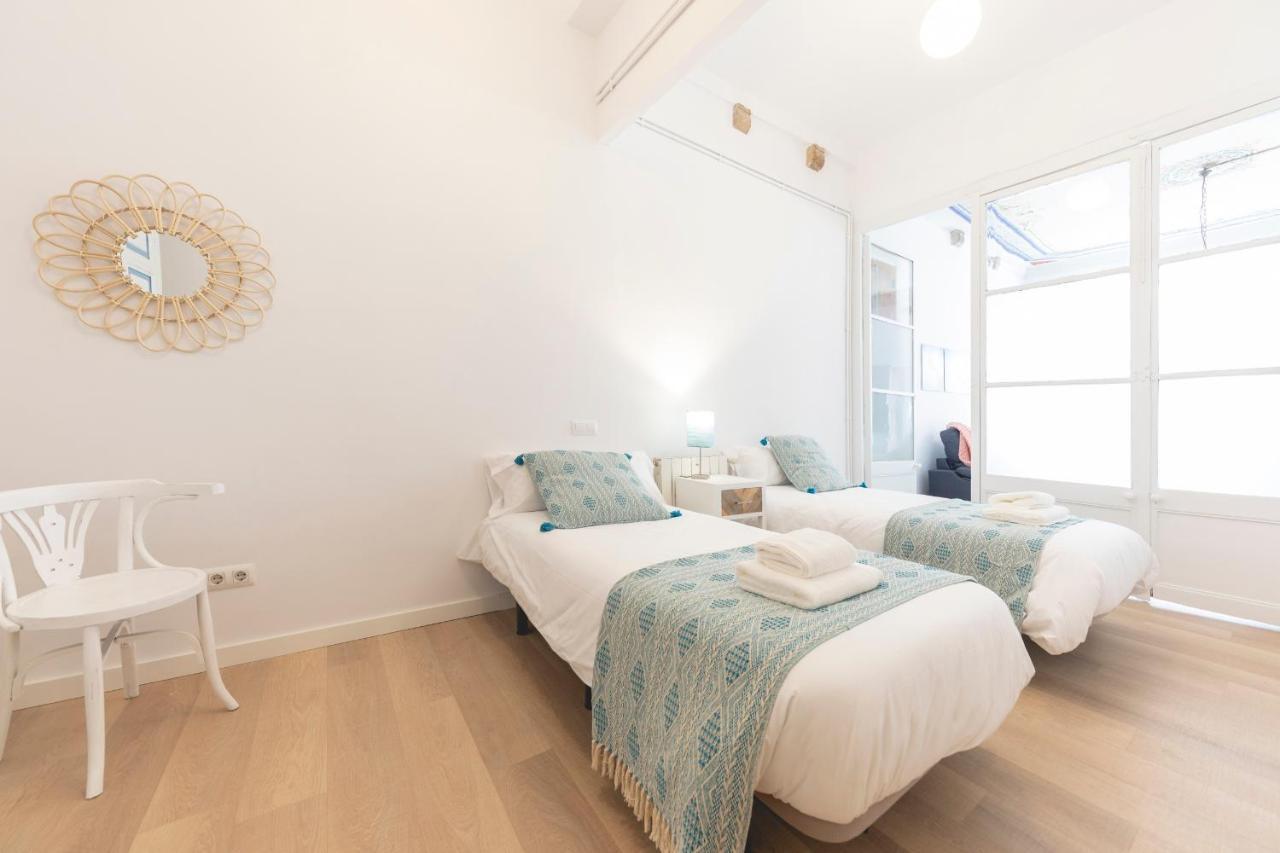 Bravissimo Plaça del Vi, Authentic Historic Apartment Gérone Extérieur photo