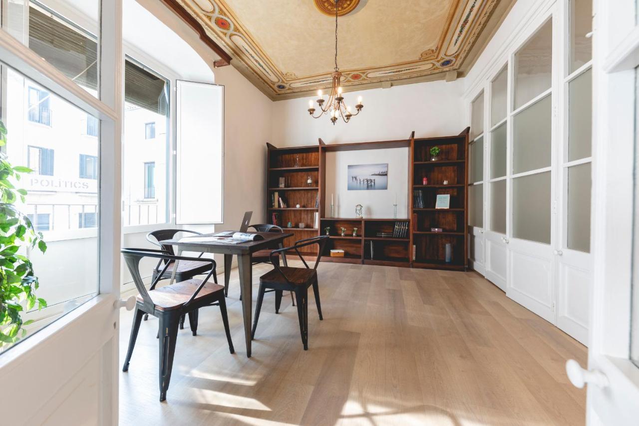 Bravissimo Plaça del Vi, Authentic Historic Apartment Gérone Extérieur photo