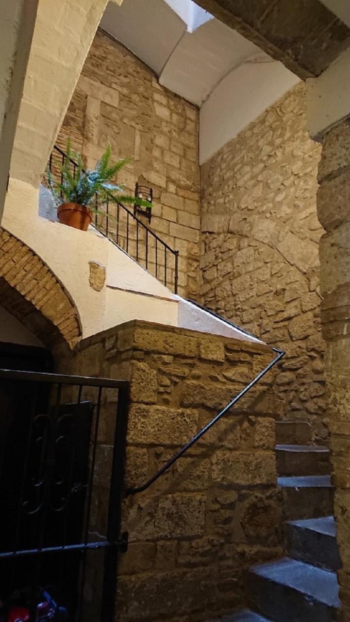 Bravissimo Plaça del Vi, Authentic Historic Apartment Gérone Extérieur photo